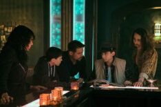 The cast of The Umbrella Academy - Emmy Raver-Lampman as Allison Hargreeves, Elliot Page as Viktor Hargreeves, David Castañeda as Diego Hargreeves, Aidan Gallagher as Number Five, Robert Sheehan as Klaus Hargreeves