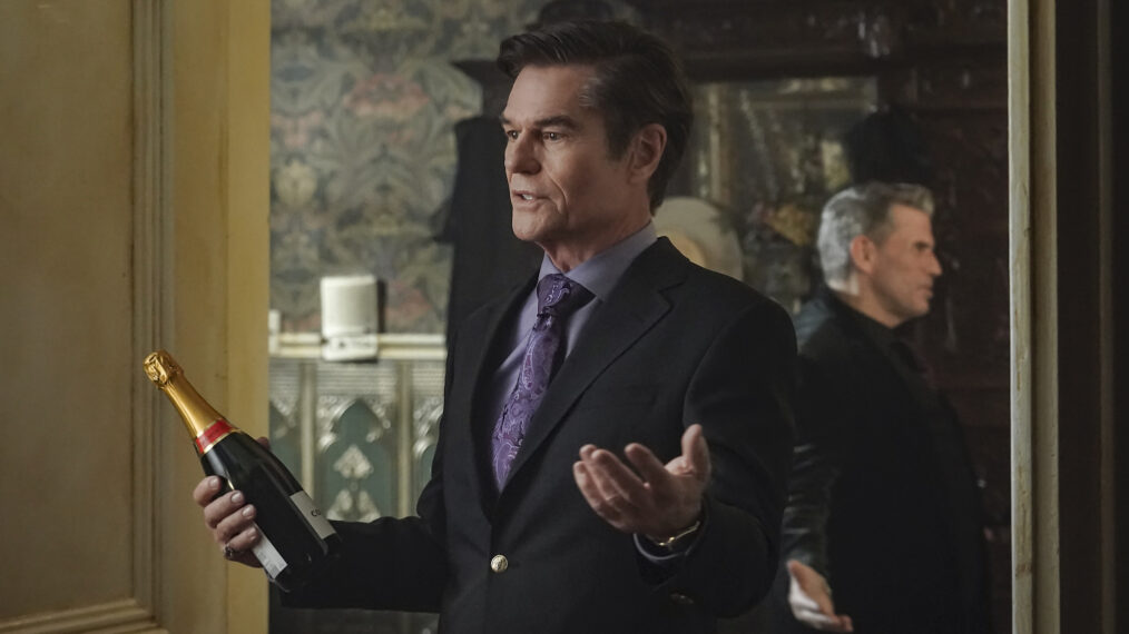 Harry Hamlin as Cortland Mayfair - Mayfair Witches _ Season 1, Episode 4