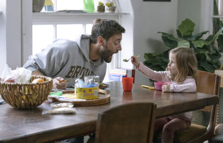 Ryan Eggold as Dr. Max Goodwin, Nora and Opal Clow as Luna in New Amsterdam