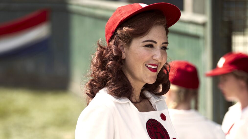 ‘A League of Their Own’ D’Arcy Carden Shares Season 2