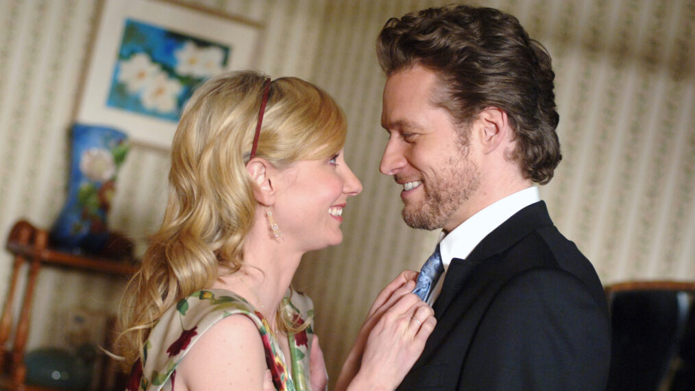 Anne Heche and James Tupper in Men in Trees