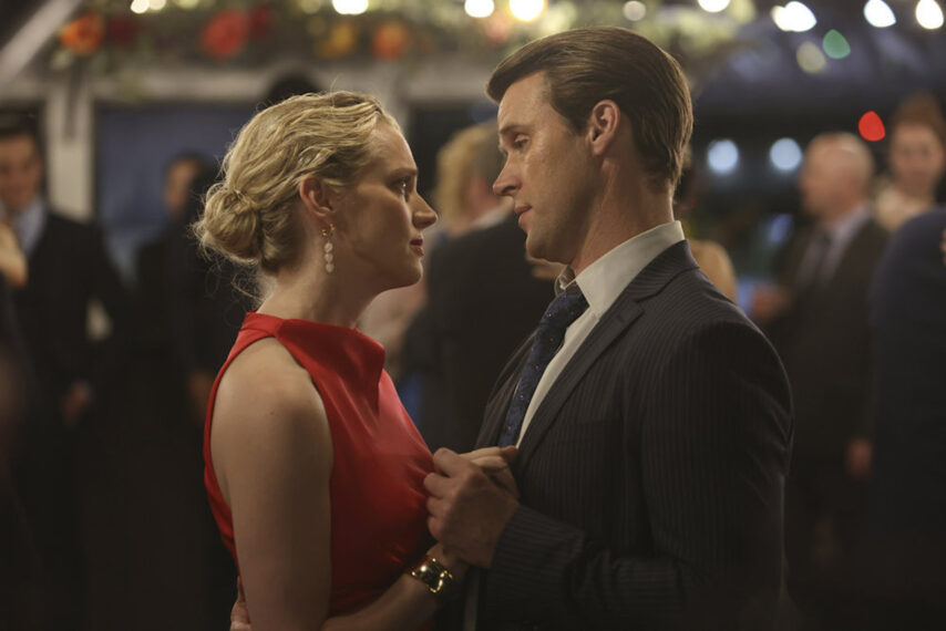 Kara Killmer as Sylvie Brett, Jesse Spencer as Casey in Chicago Fire