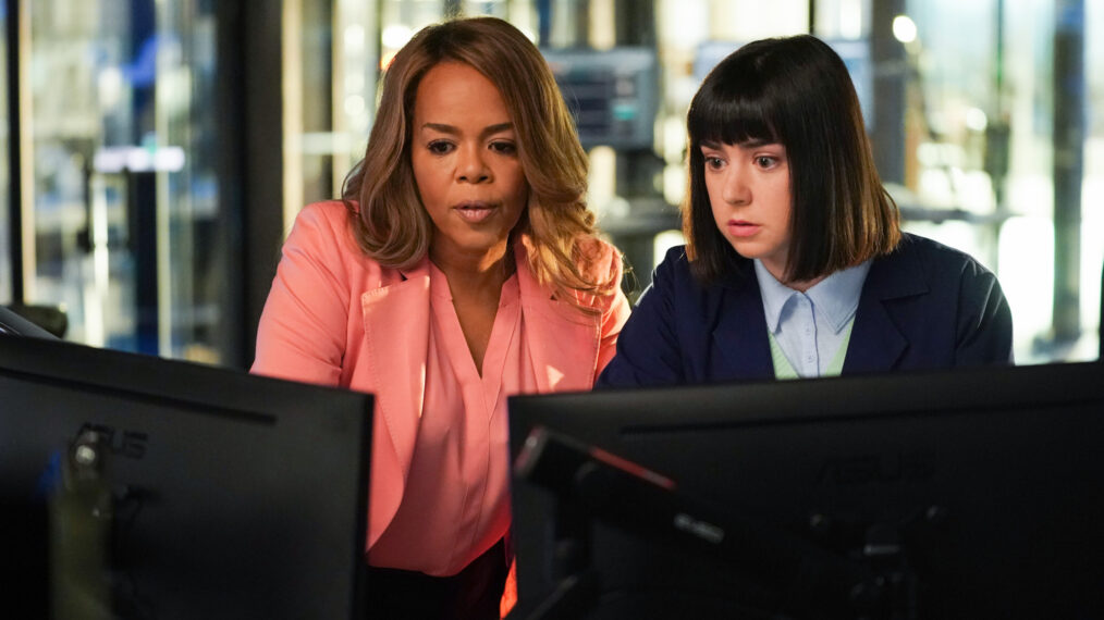 Paula Newsome as Maxine Roby and Sarah Gilman as Penny Gill in CSI: Vegas