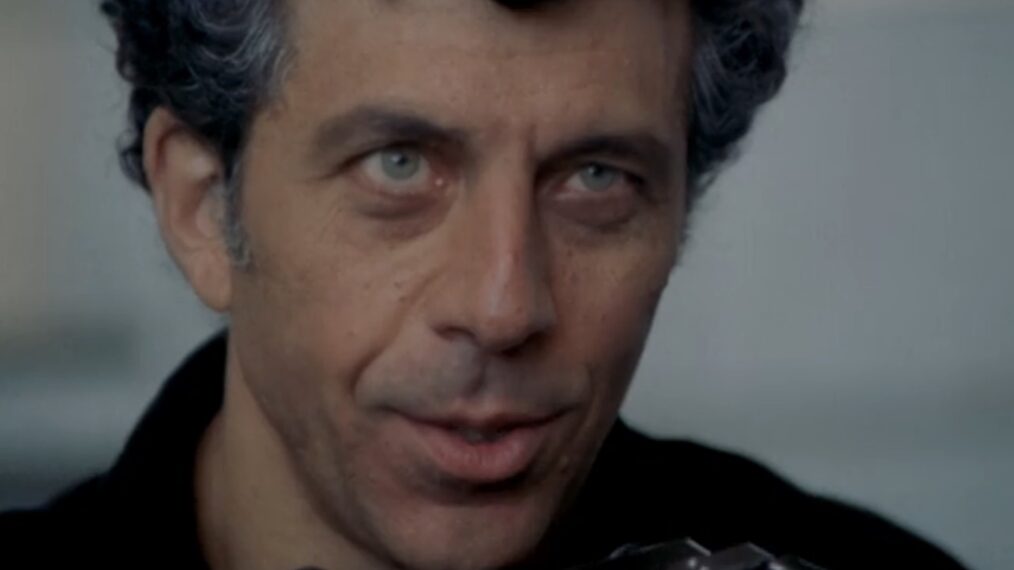 Eric Bogosian in Blonde