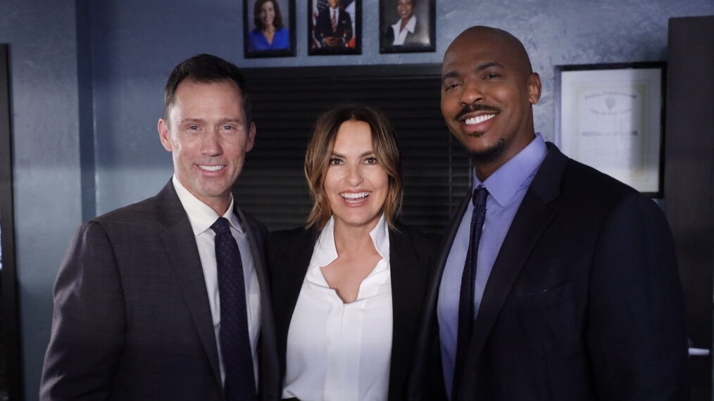 Jeffrey Donovan as Detective Frank Cosgrove, Mariska Hargitay as Captain Olivia Benson, Mehcad Brooks as Detective Jalen Shaw in Law & Order Crossover Premiere