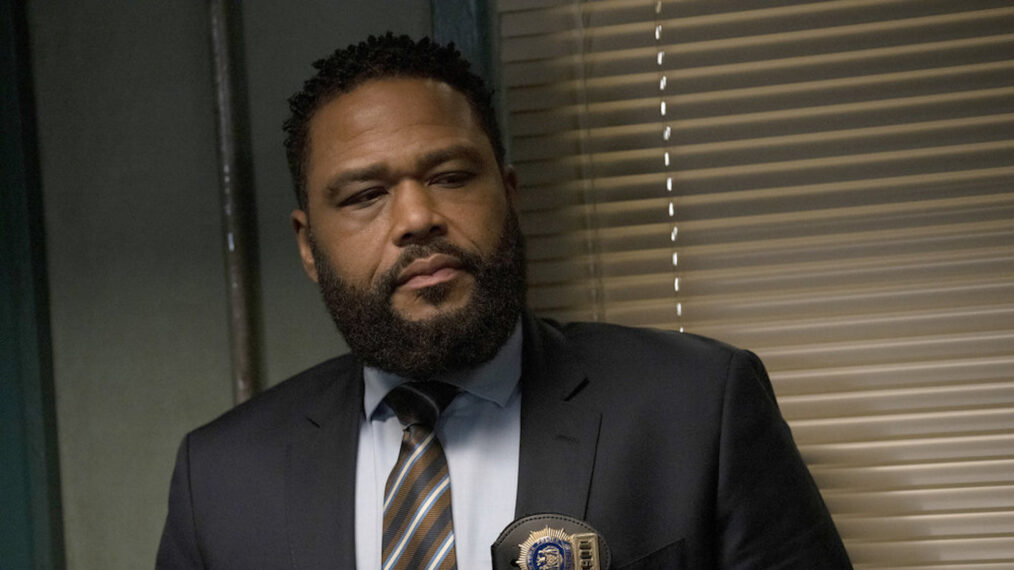 Anthony Anderson as Det. Kevin Bernard in Law & Order