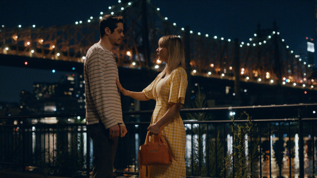 Pete Davidson as Gary, Kaley Cuoco as Sheila in Meet Cute