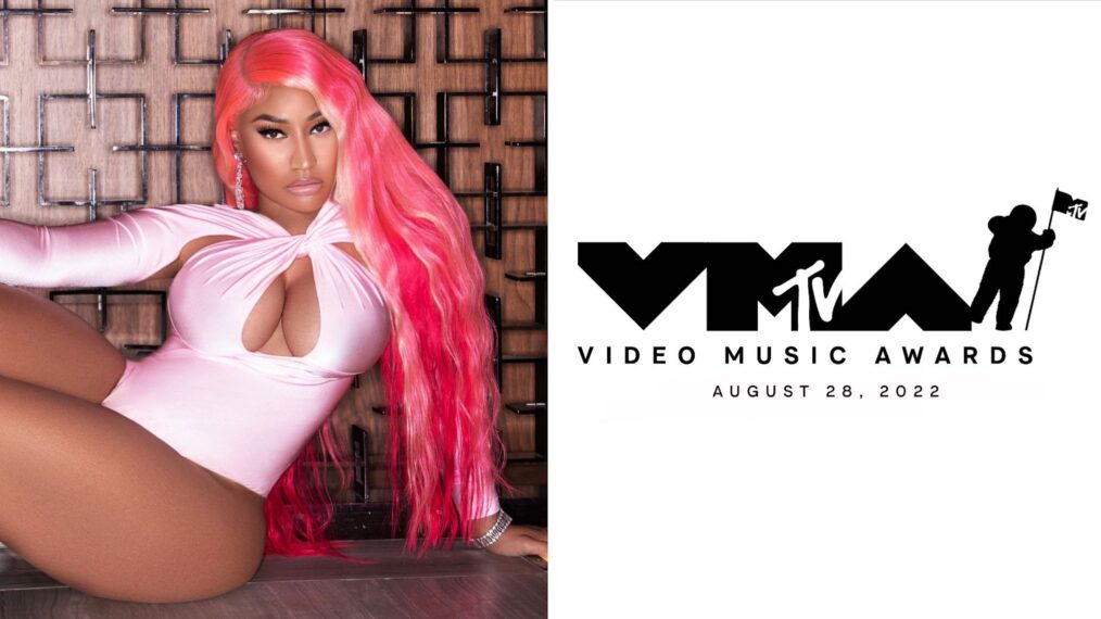 Nicki Minaj (L) and MTV VMAs 2022 logo (R)