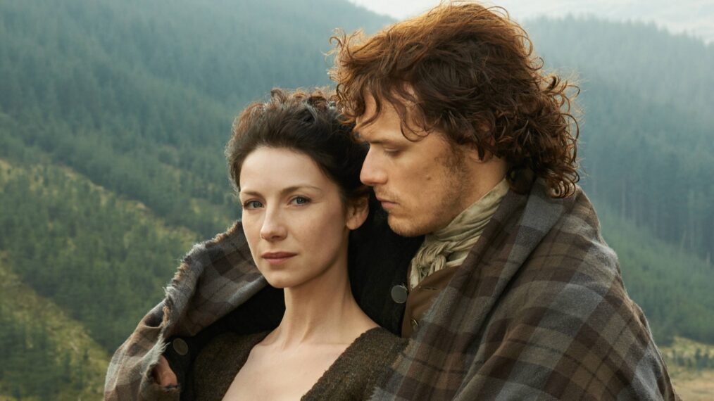 Caitriona Balfe and Sam Heughan in 'Outlander'