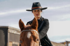 Jeanine Mason as Liz Ortecho in Roswell, New Mexico