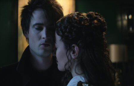 Tom Sturridge as Dream, Melissanthu Mahut as Calliope in The Sandman