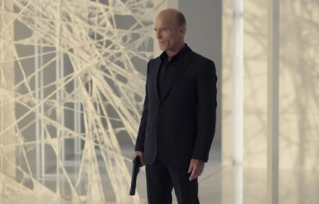 westworld season 4 episode 7, ed harris as the host in black