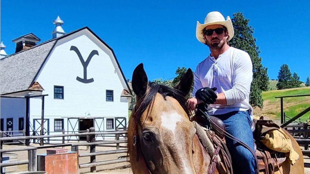 Ian Bohen riding a horse on the Yellowstone farm