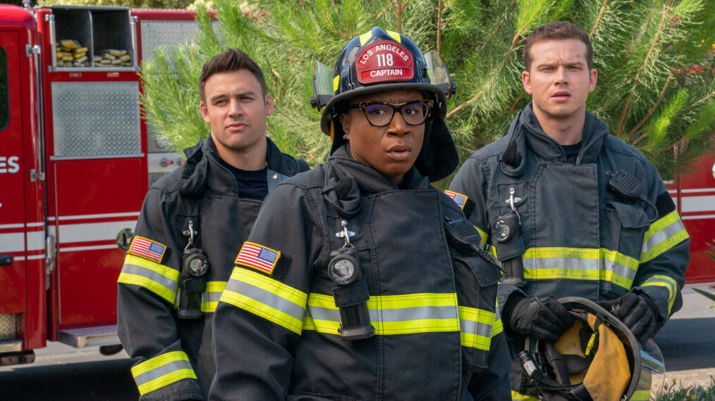 Ryan Guzman, Aisha Hinds and Oliver Stark in 9-1-1