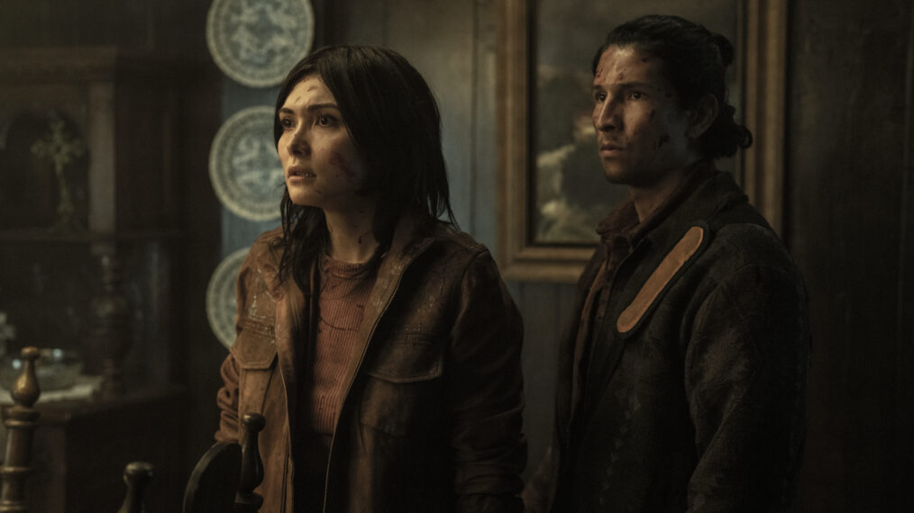 Daniella Pineda and Danny Ramirez in Tales of the Walking Dead - Season 1, Episode 6