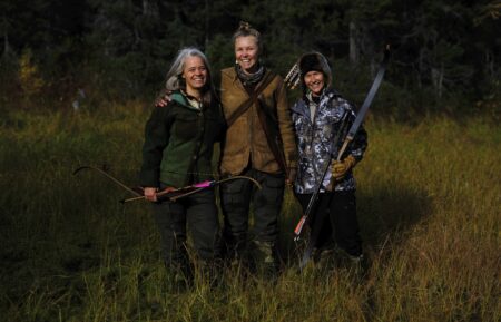 Woniya Thibeault, Callie Russell, and Michelle Finn in 'Alone: Frozen'