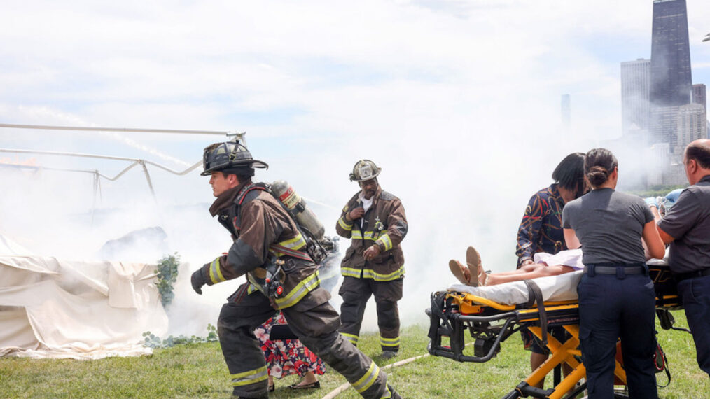 Jake Lockett as Sam Carver, Eamonn Walker as Wallace Boden in Chicago Fire