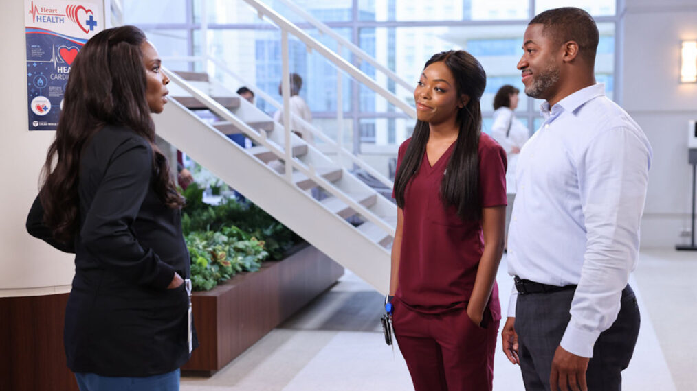 Marlyne Barrett as Maggie Lockwood, Asha Cooper as Vanessa Taylor, Wayne T. Carr as Grant Young in Chicago Med