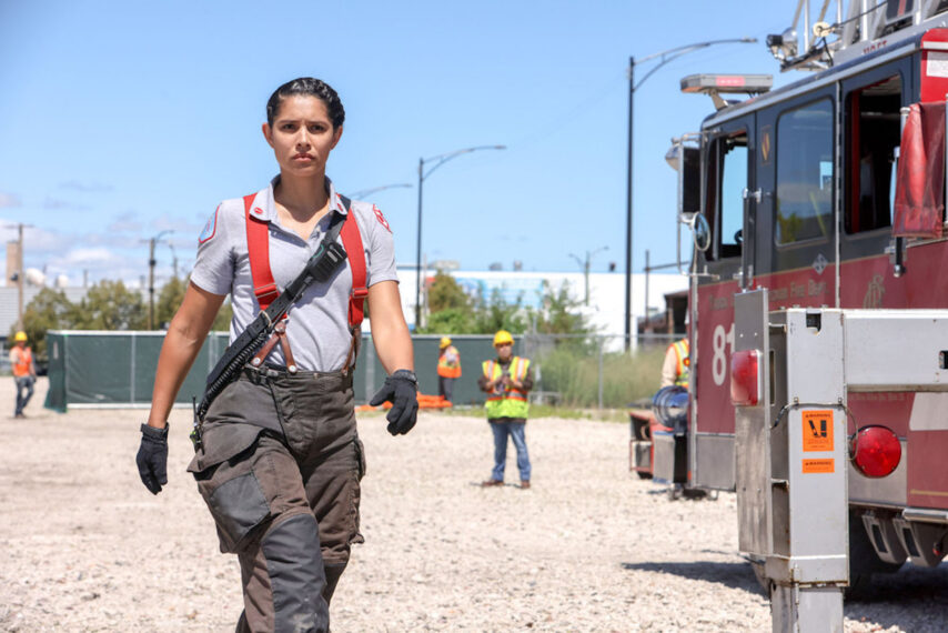 Miranda Rae Mayo als Stella Kidd in Chicago Fire