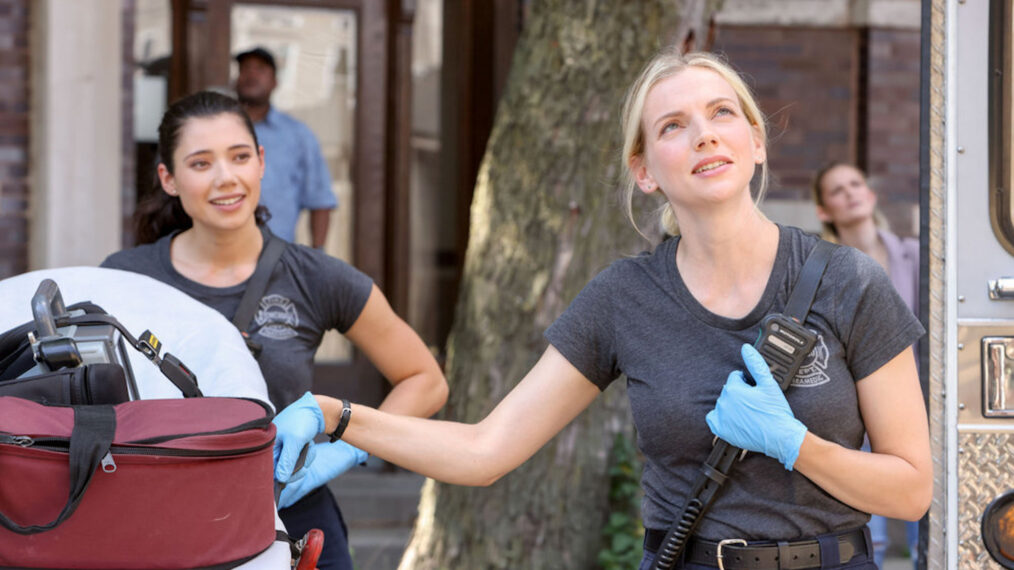 Hanako Greensmith as Violet, Kara Killmer as Sylvie Brett in Chicago Fire