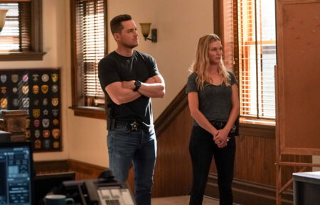 Jesse Lee Soffer as Jay Halstead, Tracy Spiridakos as Hailey Upton in Chicago PD