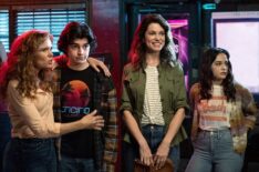 Cobra Kai Season 5 - Robyn Lively as Jessica, Griffin Santopietro as Anthony LaRusso, Courtney Henggeler as Amanda LaRusso, Mary Mouser as Samantha LaRusso