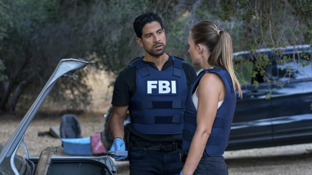 Adam Rodriguez as Luke Alvez and A.J. Cook as Jennifer 'JJ' Jareau in Criminal Minds Evolution