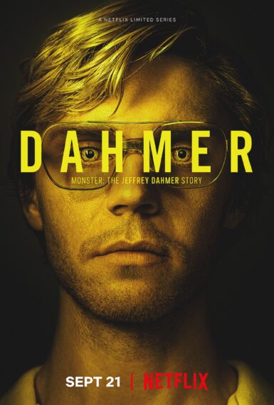 DAHMER - Monster: The Jeffrey Dahmer Story Evan Peters Netflix