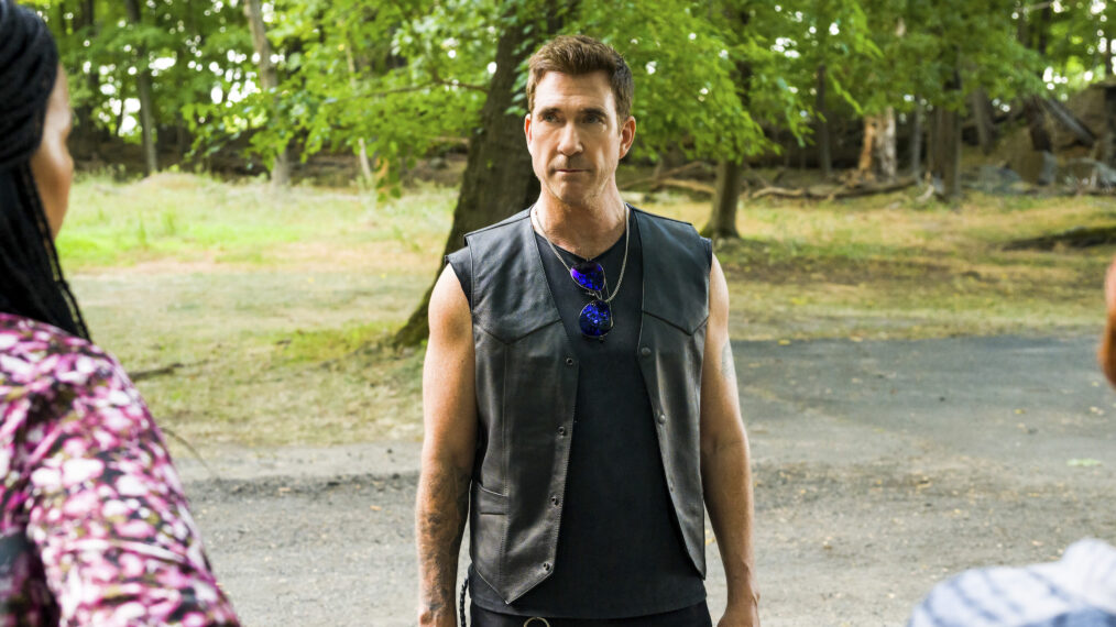 Dylan McDermott as Supervisory Special Agent Remy Scott in FBI: Most Wanted - 'Iron Pipeline'