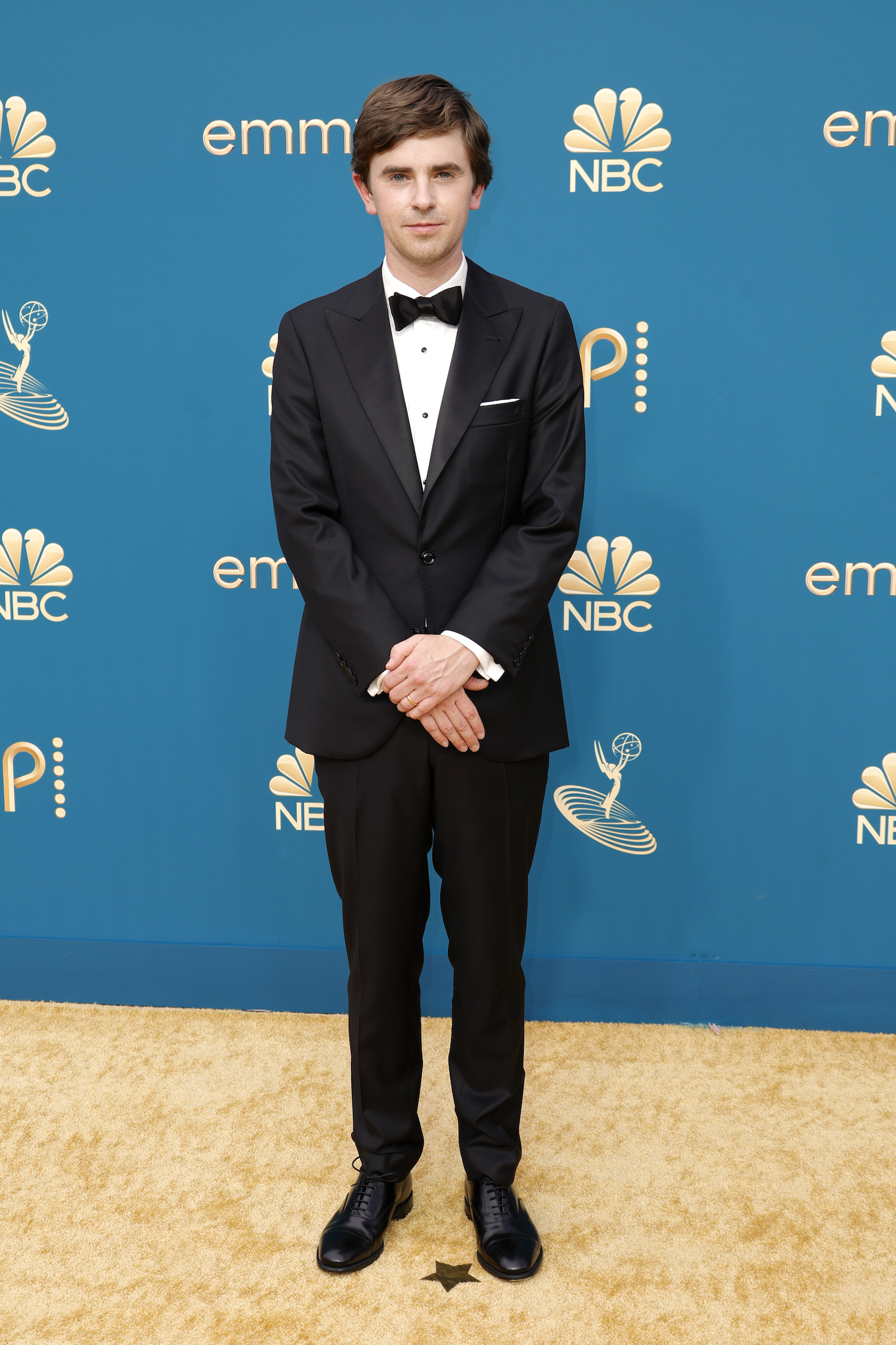 Freddie Highmore at the 2022 Emmys