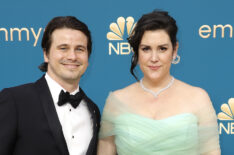 Jason Ritter and Melanie Lynskey at Emmys 2022