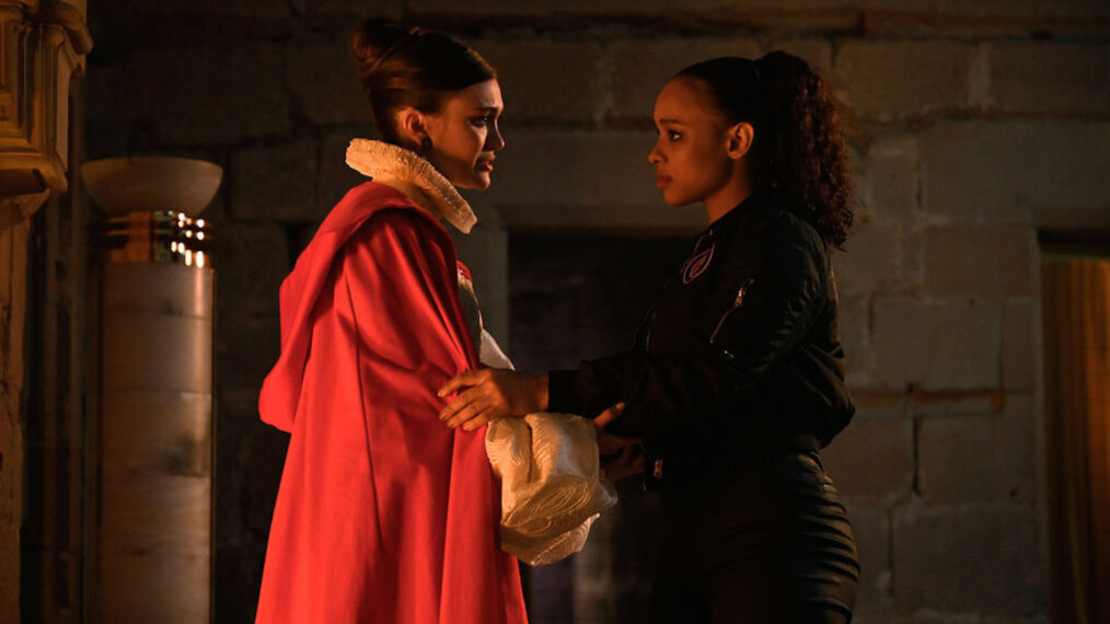 Daniela Nieves as Lissa Dragomir, Sisi Stringer as Rose Hathaway in Vampire Academy Episode 2 on Peacock