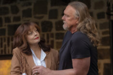 Susan Sarandon and Trace Adkins in Monarch