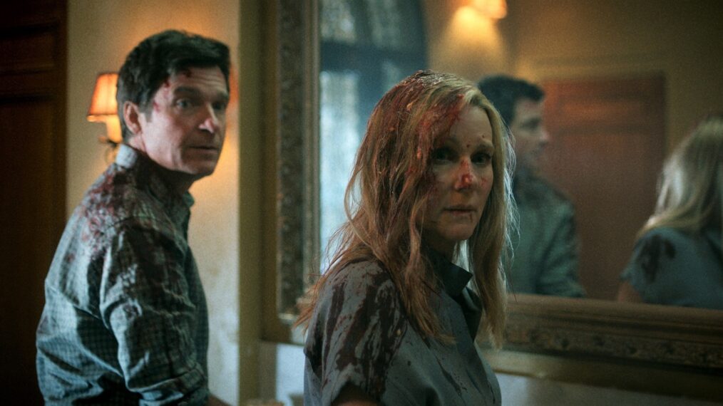 Jason Bateman as Martin 'Marty' Byrde, Laura Linney as Wendy Byrde in episode 401 of Ozark