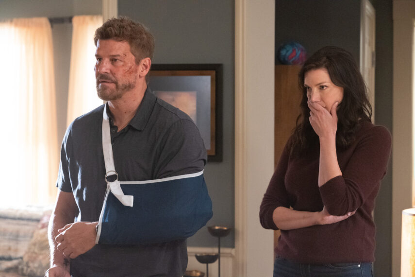 David Boreanaz como Jason Hayes y Jessica Paré como Mandy Ellis en SEAL Team