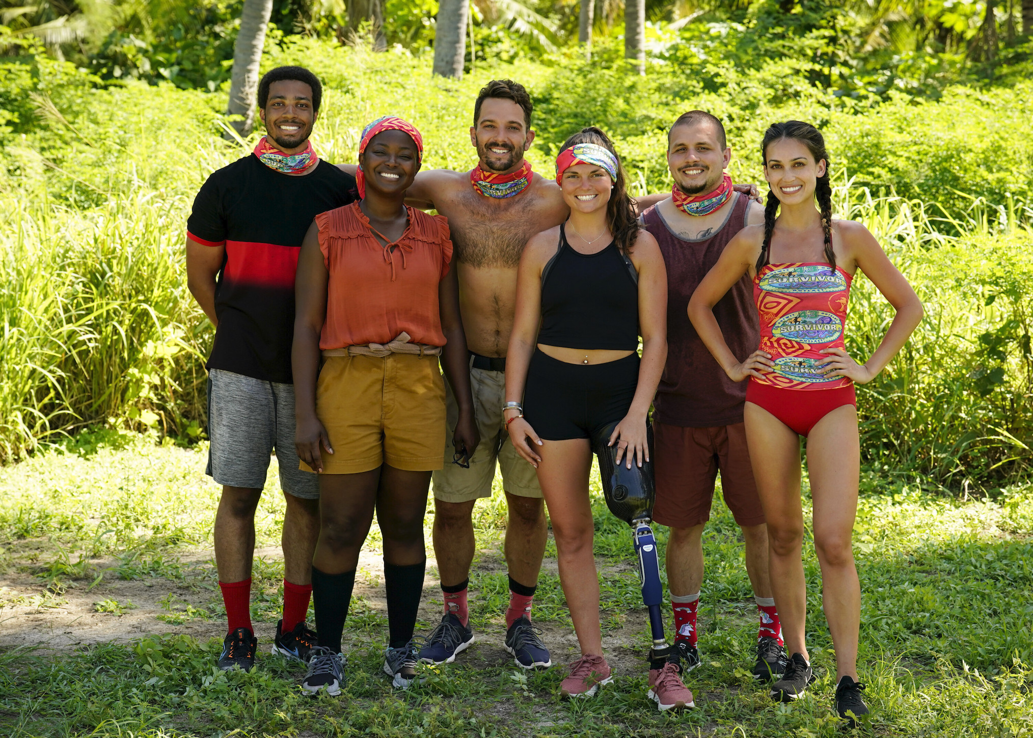 Tribu Vesi: Dwight Moore, Nneka Ejere, Cody Assenmacher, Noelle Lambert, Jesse Lopez y Justine Brennan en Survivor Season 43
