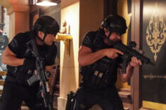 Alex Russell as Jim Street and Kenny Johnson as Dominique Luca in SWAT