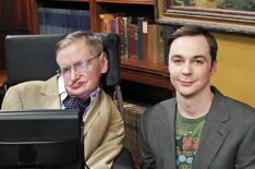 Stephen Hawking and Jim Parsons on the set of 'The Big Bang Theory'