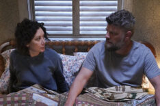 Sara Gilbert and Jay R. Ferguson in The Conners