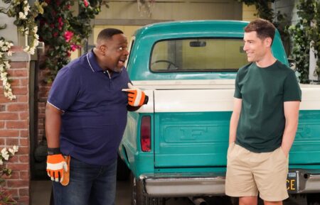 The Neighborhood Season 5 Cedric the Entertainer and Max Greenfield