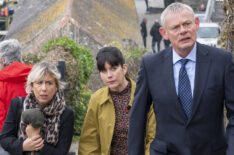 Emma Handy as Samantha Trappett, Caroline Catz as Louisa Ellingham, Martin Clunes as Martin Ellingham in Doc Martin - Season 10, Episode 2