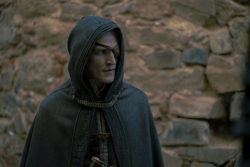 ewan mitchell as aemond targaryen