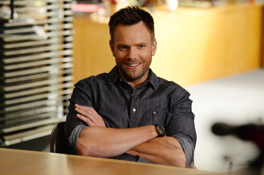 Joel McHale in 'Community' 