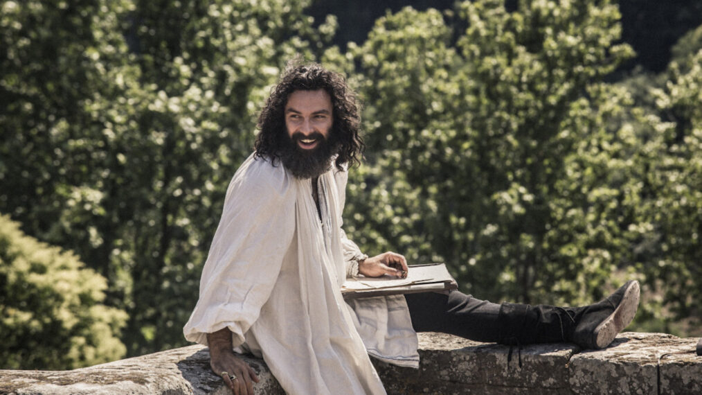 Aidan Turner como Leonardo Da Vinci en Leonardo