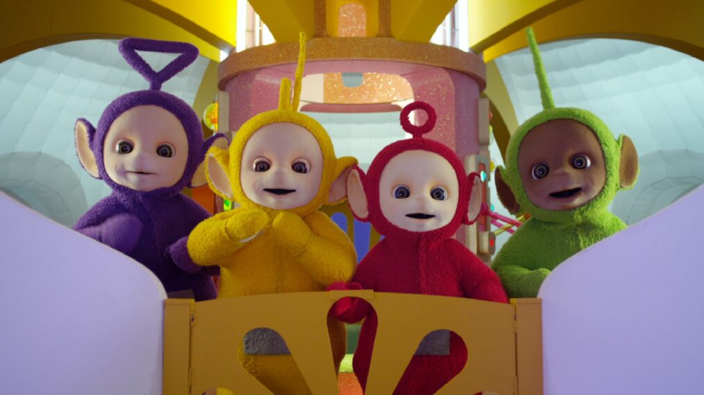 Jeremiah Krage como Tinky Winky, Rebecca Hyland como Laa-Laa, Rachelle Beinart como Po y Nick Kellington como Dipsy en 'Teletubbies'