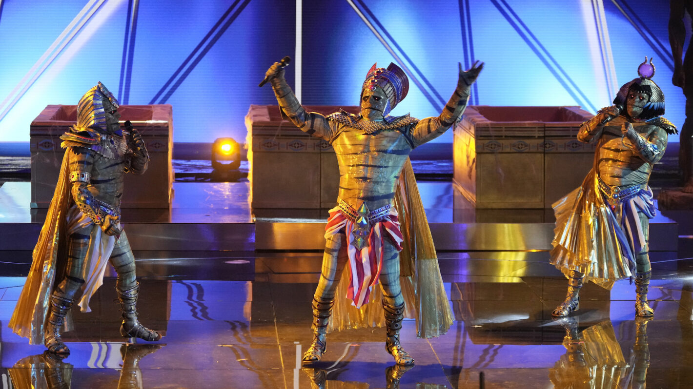 'The Masked Singer' Mummies Reflect on Performing Together After 4 Decades