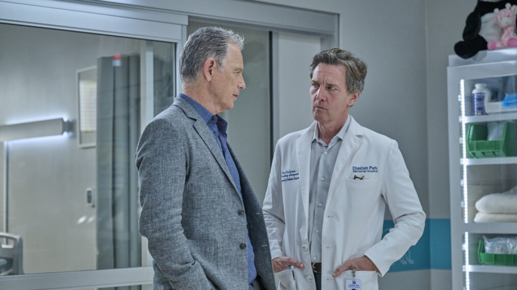 Bruce Greenwood and Andrew McCarthy in 'The Resident'