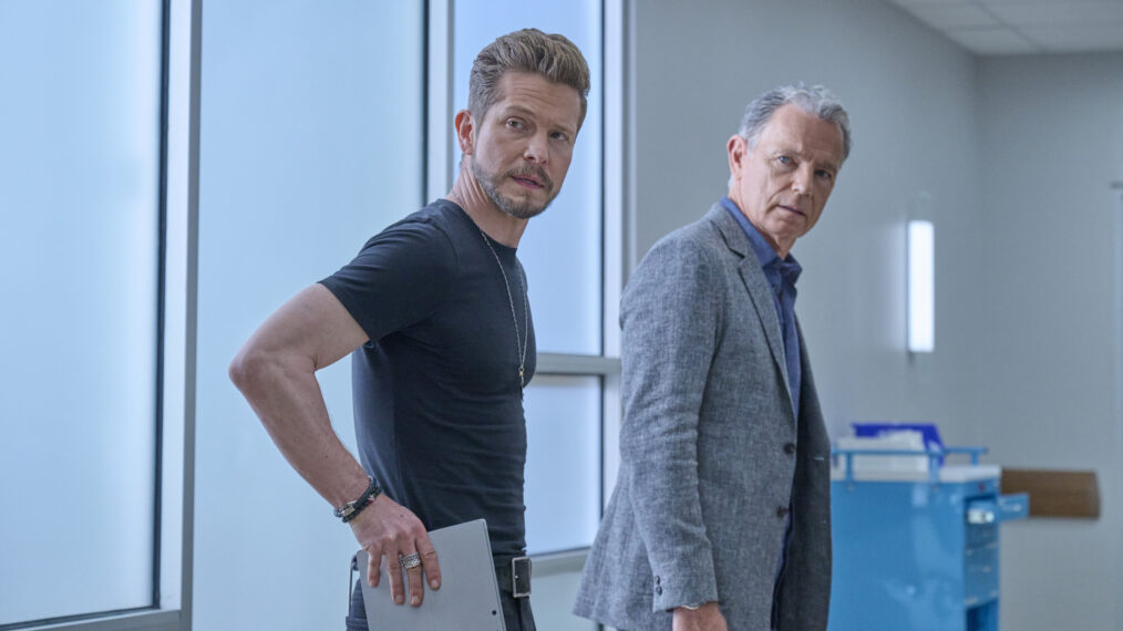 Matt Czuchry and Bruce Greenwood in 'The Resident'