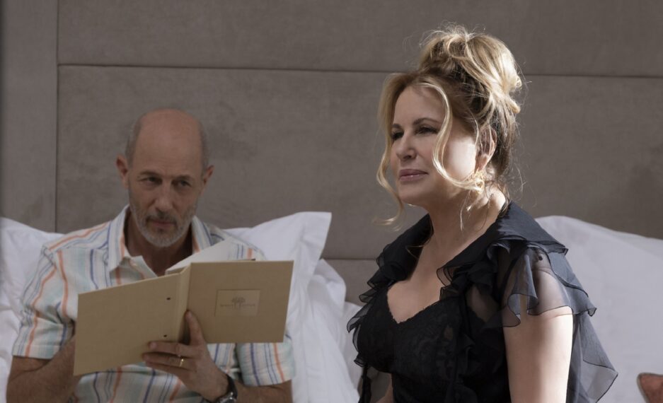 Jon Gries and Jennifer Coolidge in 'The White Lotus' Season 2