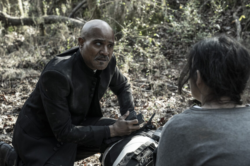 Christian Serratos como Rosita Espinosa, Seth Gilliam como el Padre Gabriel Stokes